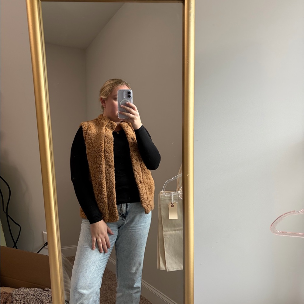 Brown Sherpa Vest